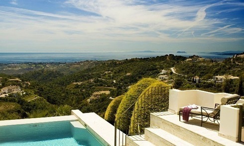 Villa de luxe à vendre dans un complexe exclusif de golf dans la zone de Marbella - Benahavis 