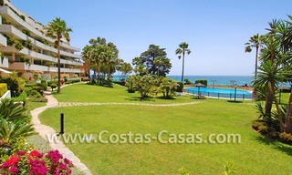 Appartement en première ligne de plage à vendre dans un complexe dans la nouvelle mille d' Or entre Marbella et le centre d' Estepona 3