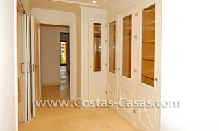  Appartement de plage luxueux à vendre dans un complexe sur la nouvelle Mille d' Or dans la zone entre Marbella et Estepona centre 12