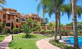 Appartements de golf de luxe à vendre dans un complexe de golf entre Marbella et Estepona 1