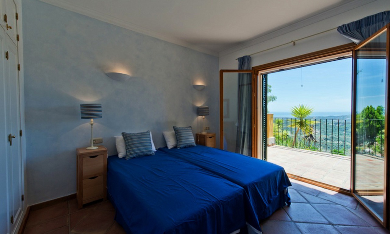 Villa de luxe à vendre sur un complexe de golf dans la zone de Marbella - Benahavis 11