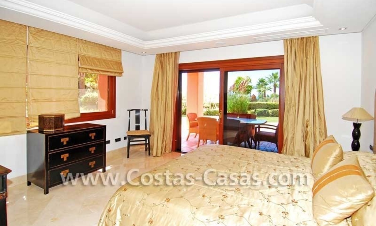 Rez de chaussee de luxe à vendre, première ligne de plage, nouvelle Mille d' O, Puerto Banús - Estepona 8