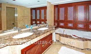 Rez de chaussee de luxe à vendre, première ligne de plage, nouvelle Mille d' O, Puerto Banús - Estepona 12