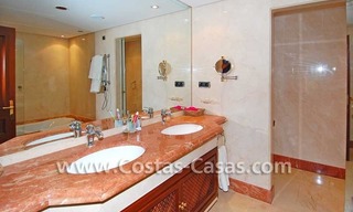 Rez de chaussee de luxe à vendre, première ligne de plage, nouvelle Mille d' O, Puerto Banús - Estepona 14