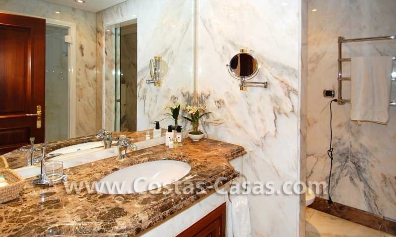 Rez de chaussee de luxe à vendre, première ligne de plage, nouvelle Mille d' O, Puerto Banús - Estepona 15