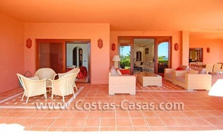 Rez de chaussee de luxe à vendre, première ligne de plage, nouvelle Mille d' O, Puerto Banús - Estepona 2