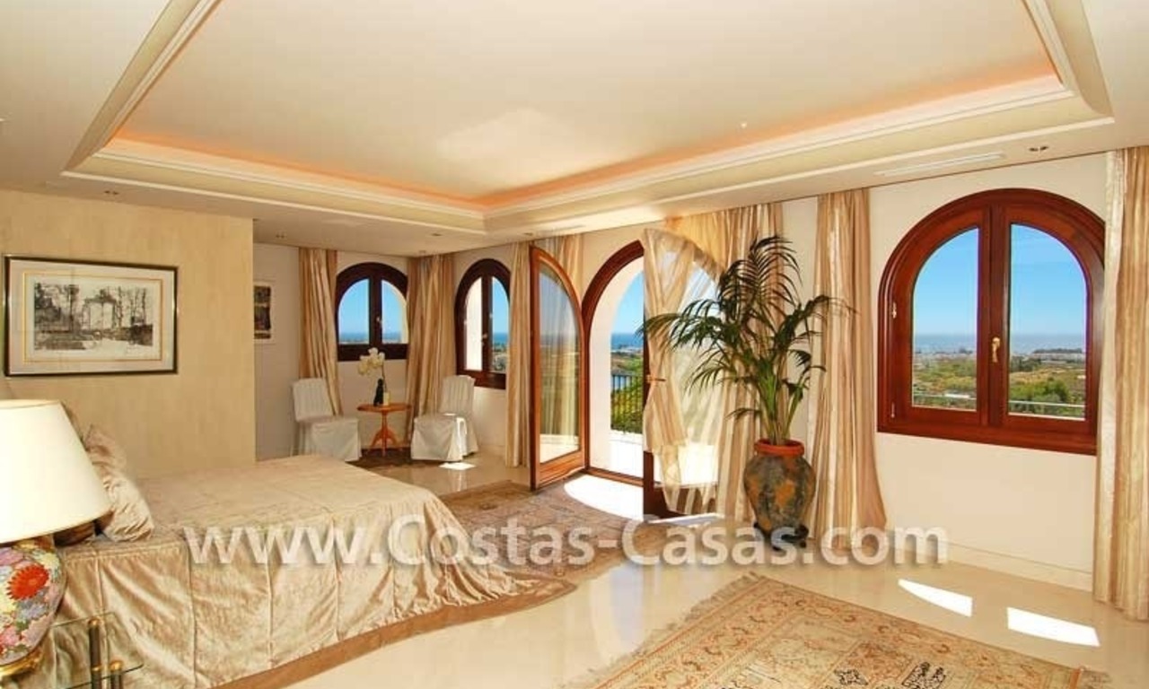 Villa de luxe à acheter dans un complexe de golf exclusif, nouvelle Mille d' Or, Puerto Banús - Marbella - Benahavis - Estepona 16