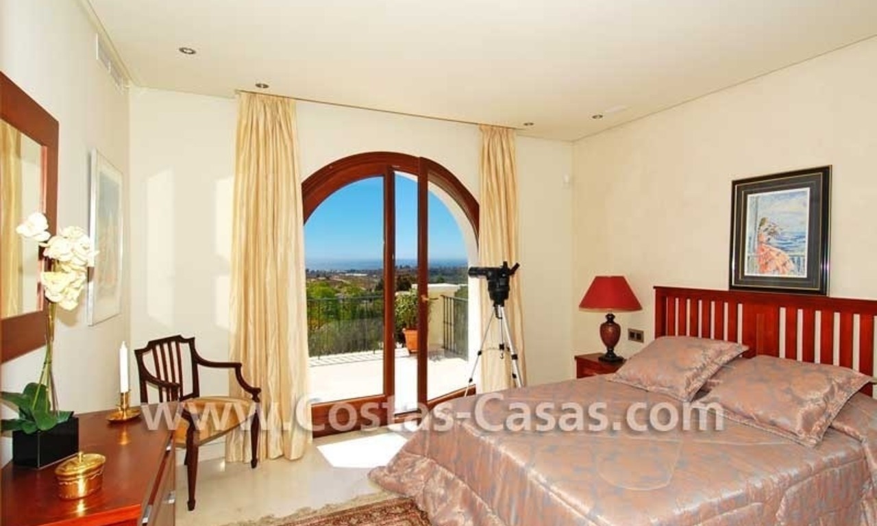 Villa de luxe à acheter dans un complexe de golf exclusif, nouvelle Mille d' Or, Puerto Banús - Marbella - Benahavis - Estepona 19