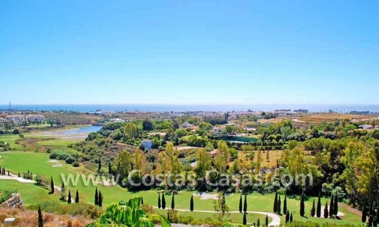 Villa de luxe à acheter dans un complexe de golf exclusif, nouvelle Mille d' Or, Puerto Banús - Marbella - Benahavis - Estepona 6