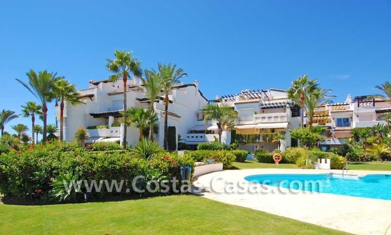 Rez de chaussée de luxe en première ligne de plage, nouvelle Mille d' Or, Marbella - Estepona 19