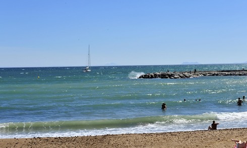 Puerto Banús à la tombée de la nuit 