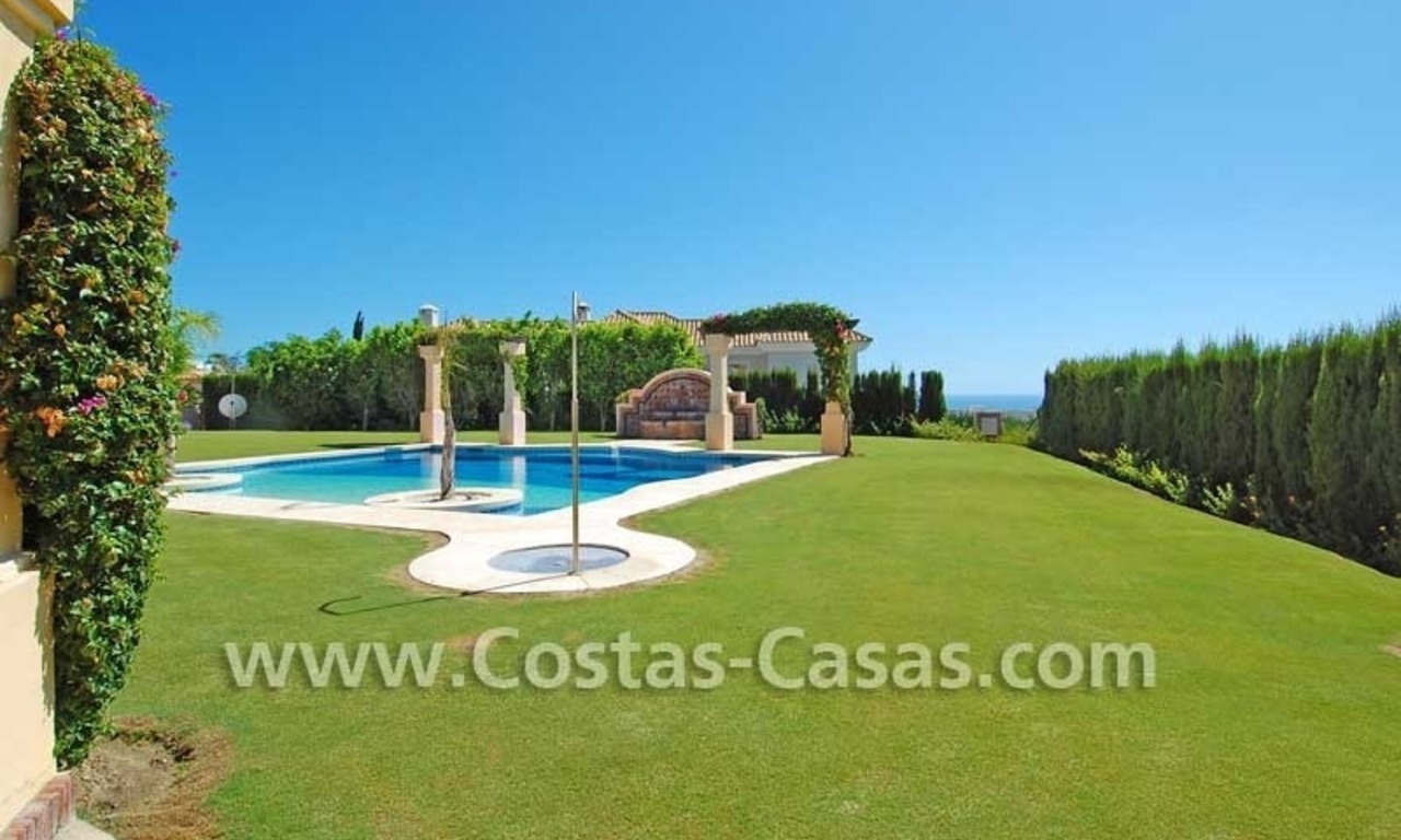  Nouvelle villa de style andalou moderne à vendre, complexe de golf, nouvelle Mille d' Or, Puerto Banús - Marbella, Benahavis - Estepona 4