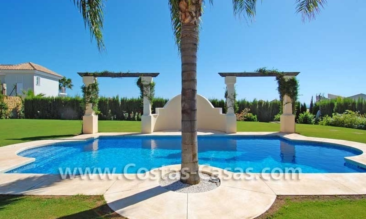 Nouvelle villa de style andalou à acheter, complexe de golf, nouvelle mille d' Or, Puerto Banús - Marbella, Benahavis - Estepona 7