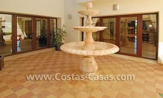 Villa de luxe à vendre, complexe exclusif de golf, Nouvelle Mille d’Or, entre Marbella et Estepona 4