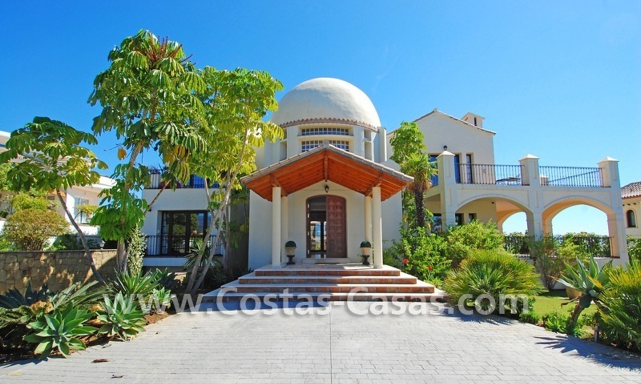 Villa de luxe à vendre, complexe exclusif de golf, Nouvelle Mille d’Or, entre Marbella et Estepona 2
