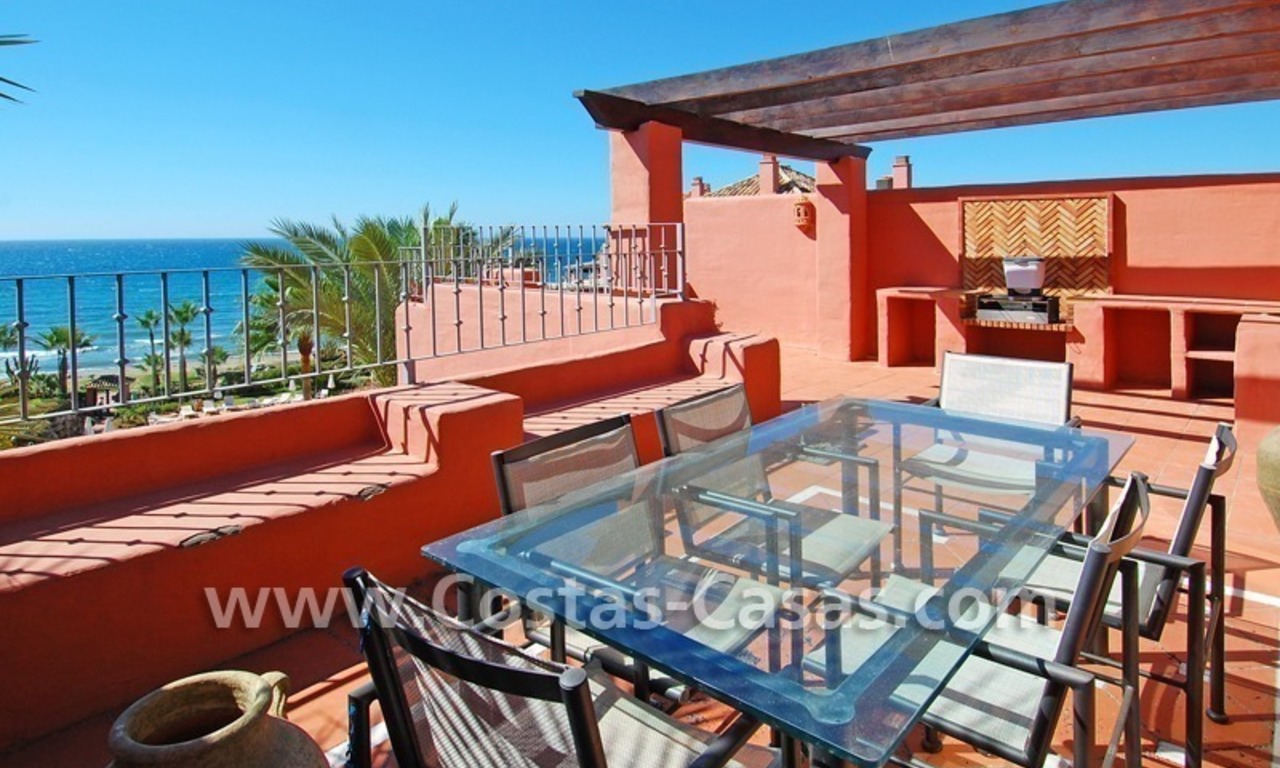 Penthouse duplex de luxe à vendre, dans un complexe en première ligne de plage, nouvelle Mille d' Or, Marbella - Estepona 1