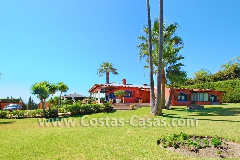 Villa rustique à vendre sur la nouvelle Mille d' Or, Puerto Banús - Marbella, Benahavis - Estepona