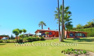 Villa rustique à vendre sur la nouvelle Mille d' Or, Puerto Banús - Marbella, Benahavis - Estepona 0