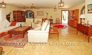 Villa rustique à vendre sur la nouvelle Mille d' Or, Puerto Banús - Marbella, Benahavis - Estepona 17