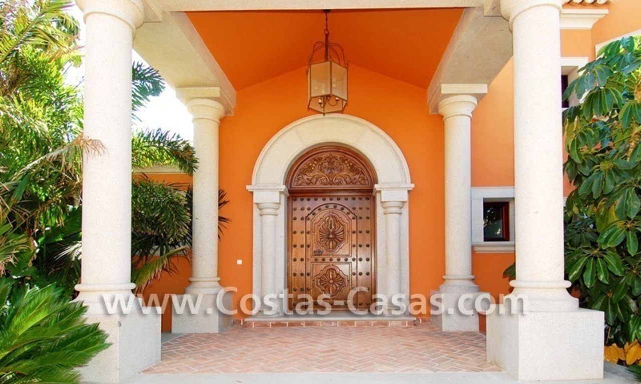 Villa classique de style andalou à acheter, complexe de golf, nouvelle Mille d' Or, Puerto Banús - Marbella, Benahavis - Estepona 6