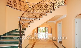 Villa classique de style andalou à acheter, complexe de golf, nouvelle Mille d' Or, Puerto Banús - Marbella, Benahavis - Estepona 7