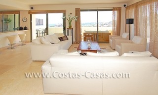 Penthouse moderne de luxe en première ligne de golf dans un complexe de 5 étoiles dans la zone de Benahavis - Estepona - Marbella 9