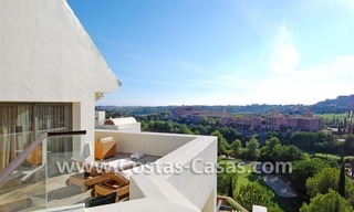 Penthouse moderne de luxe en première ligne de golf dans un complexe de 5 étoiles dans la zone de Benahavis - Estepona - Marbella 2