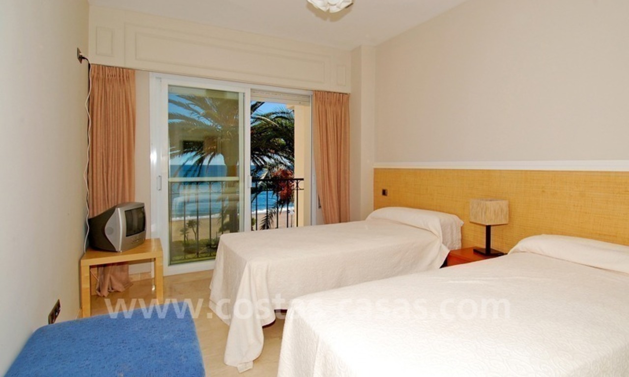 Appartement penthouse en première ligne de plage à vendre, Nouvelle Mille d' Or, Marbella - Estepona 16