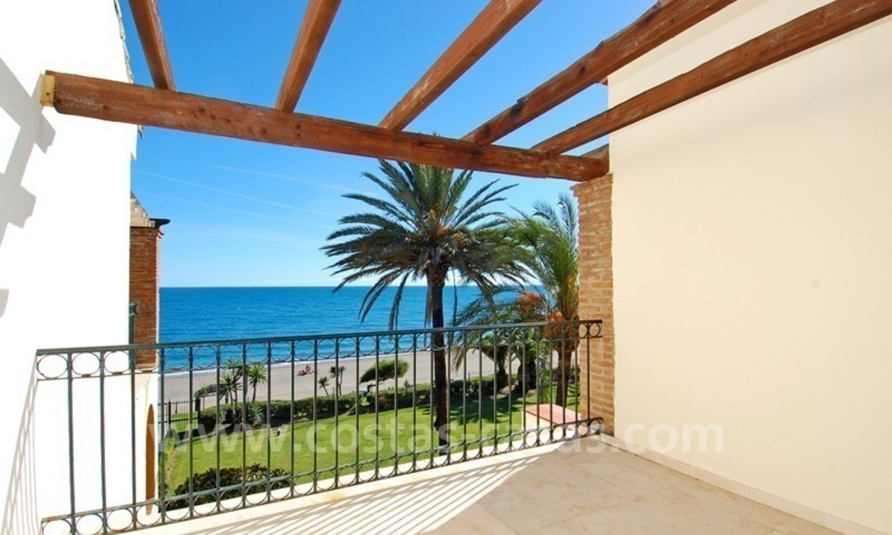 Appartement penthouse en première ligne de plage à vendre, Nouvelle Mille d' Or, Marbella - Estepona 5