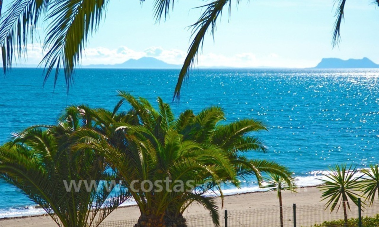 Appartement penthouse en première ligne de plage à vendre, Nouvelle Mille d' Or, Marbella - Estepona 3