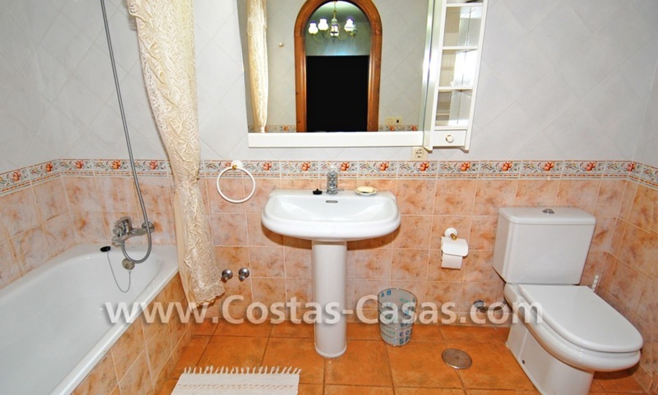 Villa de luxe à vendre dans la zone de Marbella - Estepona - Benahavis 23