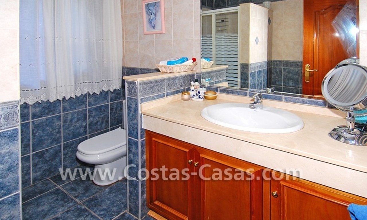 Villa de luxe à vendre dans la zone de Marbella - Estepona - Benahavis 25