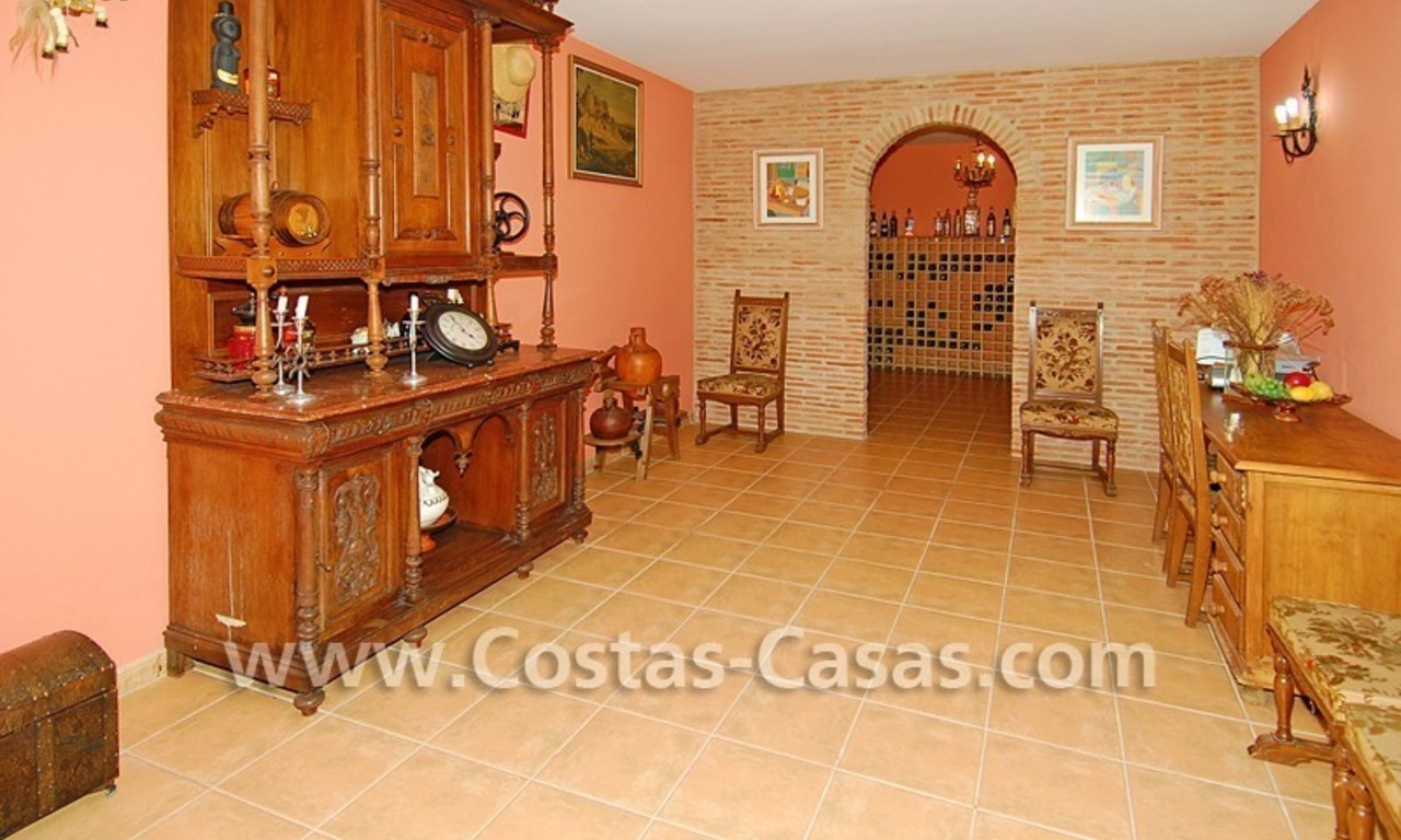 Villa de luxe à vendre dans la zone de Marbella - Estepona - Benahavis 26