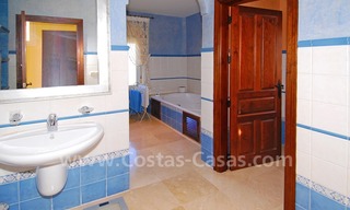 Bonne affaire! Villa de style classique à vendre dans Nueva Andalucía - Marbella 18