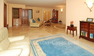 Bonne affaire! Villa de style classique à vendre dans Nueva Andalucía - Marbella 25