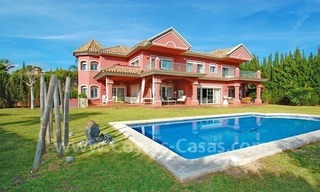 Villa classique de luxe à acheter dans Nueva Andalucía - Puerto Banús - Marbella 0