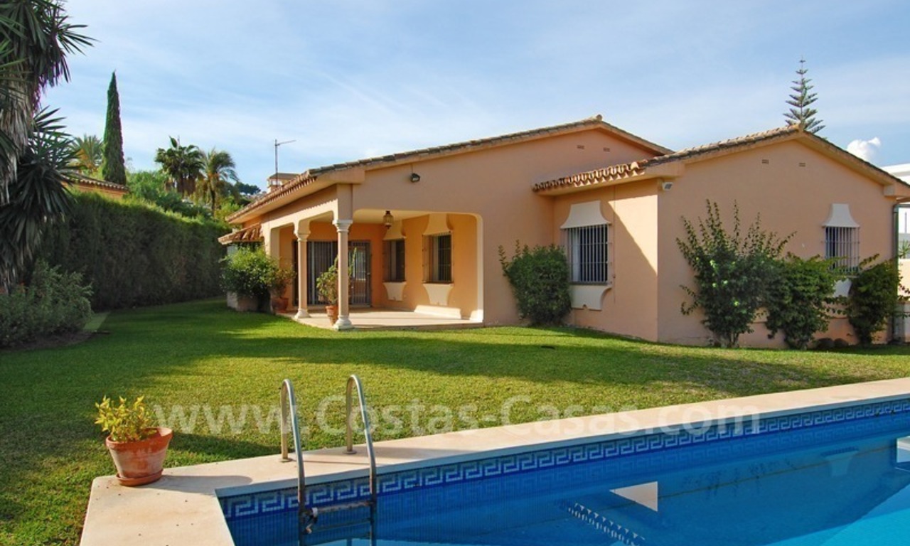 Villa andalouse à vendre dans Nueva Andalucía - Puerto Banús - Marbella 0
