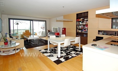 Appartement unique de luxe en première ligne de plage à vendre à Puerto Banús - Marbella 