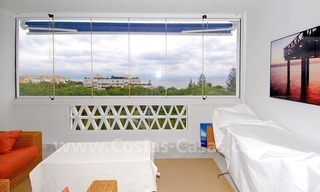 Appartement unique de luxe en première ligne de plage à vendre à Puerto Banús - Marbella 2