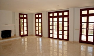 Villa de luxe à vendre près d' un parcours de golf à Marbella 3