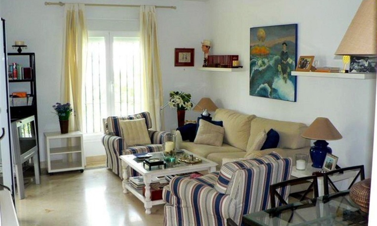 Appartement, prêt de la mer à vendre dans la zone de Marbella - Estepona 9