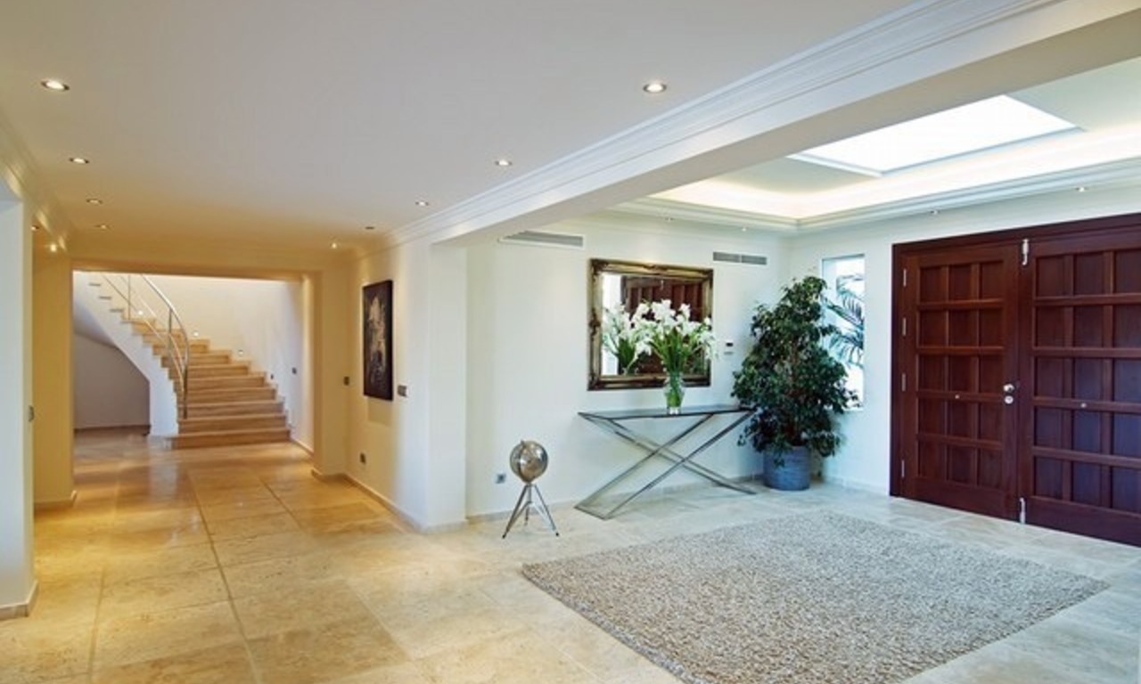 Villa moderne exclusive à acheter dans Nueva Andalucía, Marbella 8