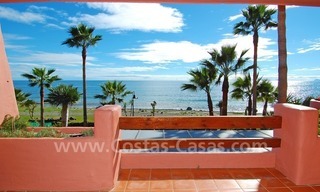 Appartements de luxe à vendre dans un complexe en première ligne de plage, sur la nouvelle Mille d' Or, Marbella - Estepona 0