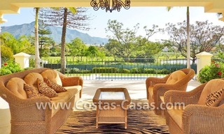 Villa de luxe à vendre en première ligne de golf dans Nueva Andalucía, Marbella 0