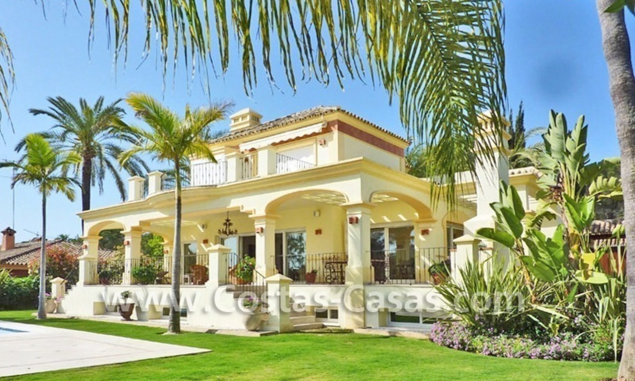 Villa de luxe à vendre en première ligne de golf dans Nueva Andalucía, Marbella 1