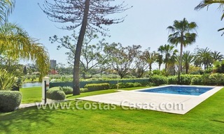 Villa de luxe à vendre en première ligne de golf dans Nueva Andalucía, Marbella 7