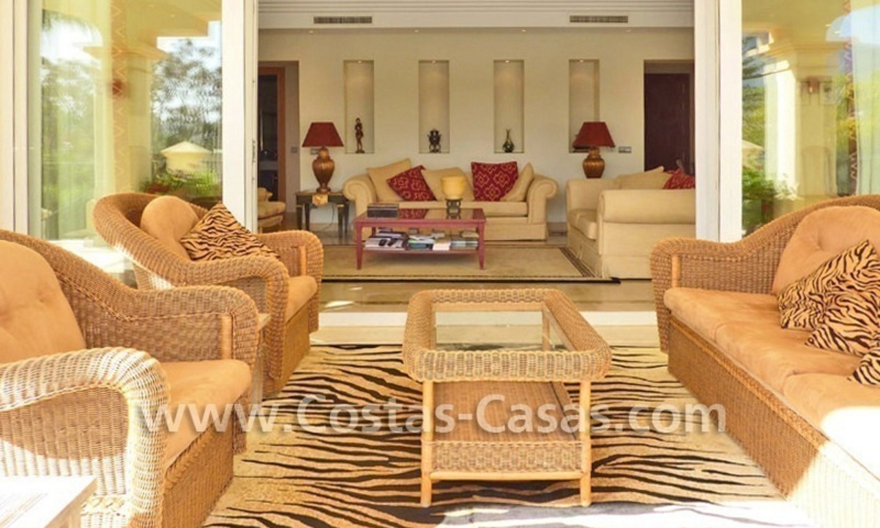 Villa de luxe à vendre en première ligne de golf dans Nueva Andalucía, Marbella 15