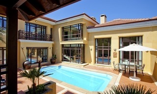 Villa moderne de luxe près de la plage à vendre à Puerto Banús - Marbella 1