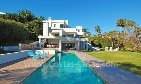 Villa de style moderne à vendre dans Nueva Andalucía - Marbella 