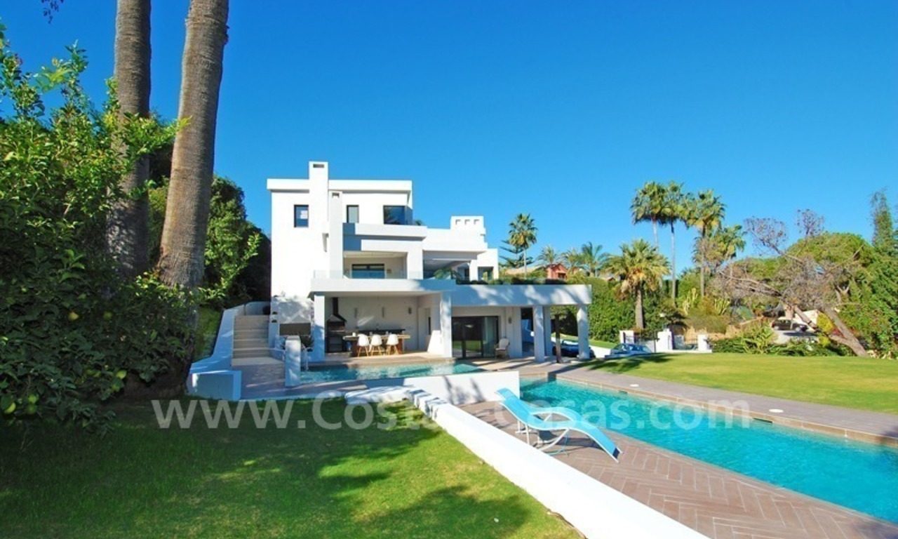 Villa de style moderne à vendre dans Nueva Andalucía - Marbella 1
